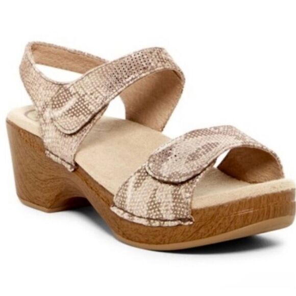 Dansko Soonet Metallic Snakeskin Strap Sandals size 39 US 8.5 9 Tan Cream - Picture 1 of 13